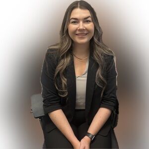 Meet your Posher, Julie